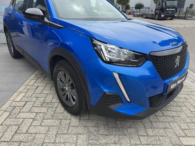 Peugeot 2008 1.2 PureTech Active Pack l Camera l Navi