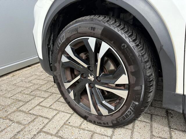 Peugeot 2008 1.2 PureTech Allure | Camera | Cruise Control | Parkeerhulp | Climate Control | Apple Carplay/Android Auto