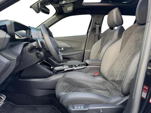 Peugeot 2008 GT Pack 1.2 Turbo 130pk EAT8 | SCHUIF-/KANTELDAK | ALCANTARA PAKKET | STOELVERW. | 360° CAMERA | GRIPCONTROL | ALL-SEASON BANDEN | NAVI | APPLE CARPLAY / ANDROID AUTO | STOELMASSAGE |