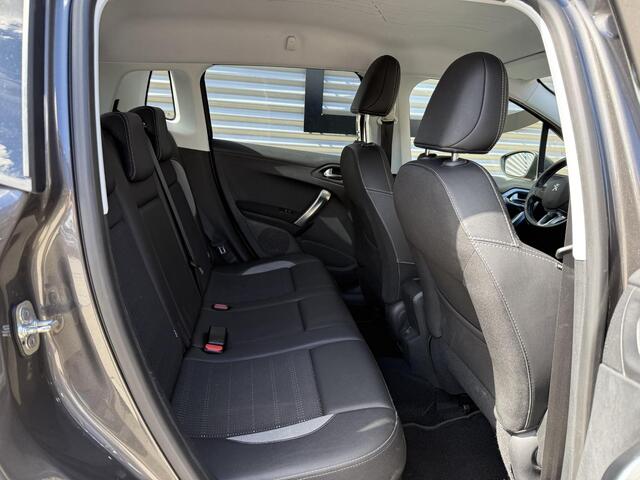 Peugeot 2008 1.2 PureTech Allure 1e Eigenaar|Navi|Trekhaak|D-riem vv in 2024|Clima|Cruise|Carplay|Elek Ramen|LM Velgen|PDC|N.A.P|Nieuwe APK bij aflevering