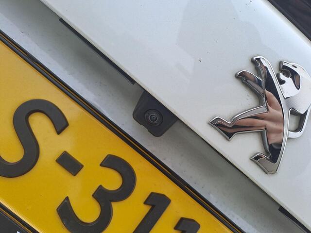 Peugeot 2008 PureTech 130 GT l Stoelverwarming l Keyless