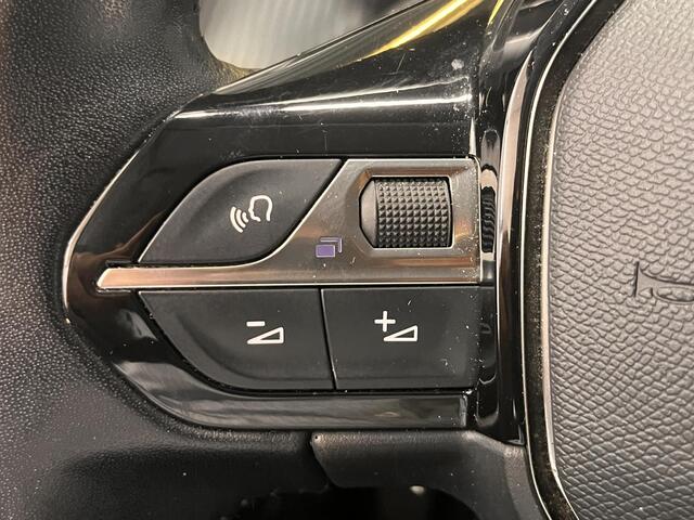Peugeot 2008 1.2 PureTech Allure CruiseControl, Airco, Applecarpl./Andr. Auto, Digitaal dashboard 3D