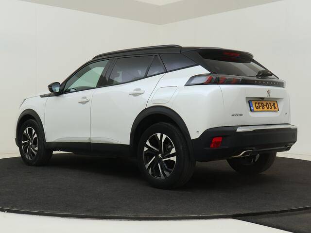 Peugeot 2008 1.2 PureTech GT 130 PK Automaat | Two Tone | Panoramisch Schuifdak | Navigatie | Camera | Cruise Control |