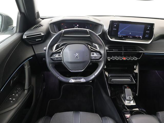 Peugeot 2008 1.2 PureTech GT 130 PK Automaat | Two Tone | Panoramisch Schuifdak | Navigatie | Camera | Cruise Control |