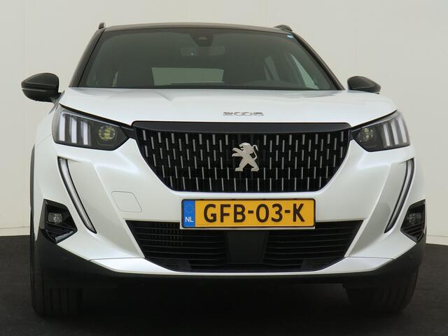 Peugeot 2008 1.2 PureTech GT 130 PK Automaat | Two Tone | Panoramisch Schuifdak | Navigatie | Camera | Cruise Control |