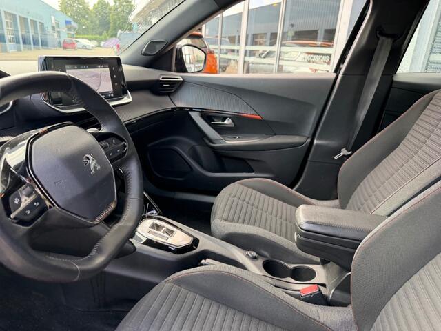 Peugeot 2008 1.2 PURETECH AUTOMAAT ACTIVE 130PK NAVI AIRCO LMV PDC