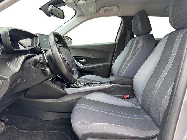Peugeot 2008 Allure Pack 1.2 Turbo 130pk EAT8 | TREKHAAK | KEYLESS ENTRY | ADAPTIVE CRUISE | NAVI | CAMERA | 3D i-COCKPIT® | APPLE CARPLAY / ANDROID AUTO