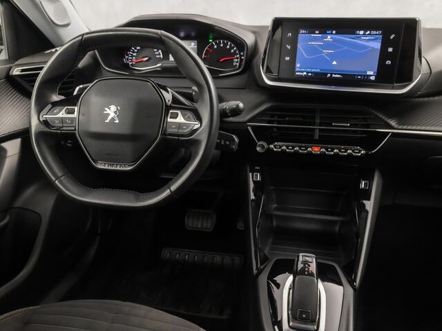 Peugeot 2008 1.2 PureTech Sport 131Pk Automaat (APPLE CARPLAY, 1e EIGENAAR, GROOT NAVI, PARKEERSENSOREN, SPORTSTOELEN, LM VELGEN, CRUISE, LANE ASSIST, NIEUWSTAAT)