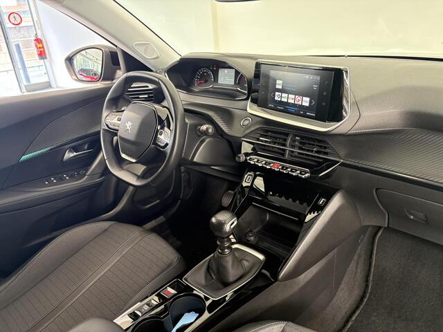 Peugeot 2008 1.2 PureTech Allure | Navigatie | Achteruitrijcamera | Trekhaak |