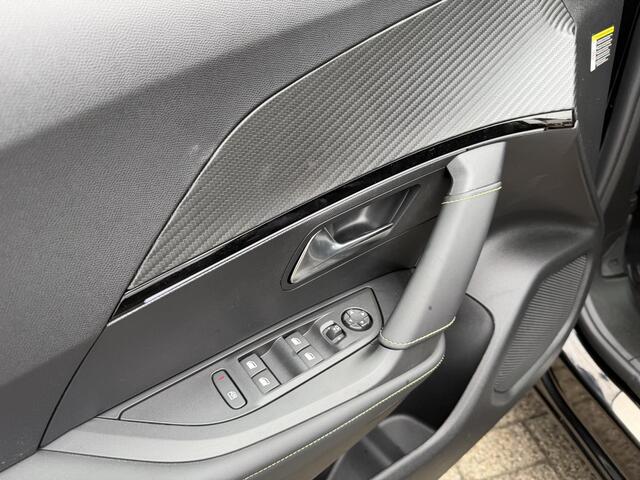Peugeot 2008 1.2 Hybrid 145 PK GT | Demonstratiemodel Bouwjaar 2026 | Tot 8 jaar Garantie | Navigatie | 360 Graden Camera | 18" Lichtmetalen Velgen | Full LED Verlichting | Dode Hoek Detectie | Adaptieve Cruise Control | DAB+ Radio | Keyless Entry & TSart | Draadloze