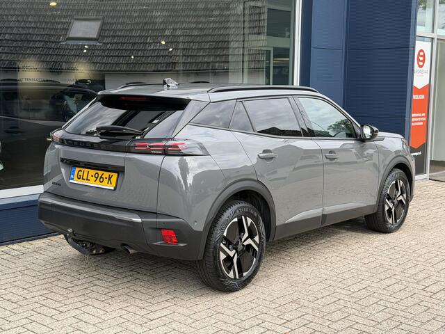 Peugeot 2008 1.2 Turbo 100 PK Allure | Trekhaak 1200 KG | 4 Seizoen banden | Navigatie via Telefoon | 360 Graden Camera | Climate Control | LED Verlichting | 17" Lichtmetalen Velgen | Hoge Zitpositie | Half Lederen Bekleding | Dode hoekbewaking | Adaptive Cruise Contr