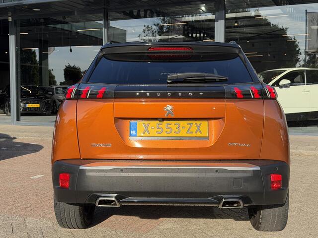 Peugeot 2008 1.2 PureTech GT-Line AUTOMAAT | NAVIGATIE | APPLE CARPLAY / ANDROID AUTO | STOELVERWARMING | PARKEERSENSOREN | AIRCO/ECC | CRUISE CONTROL | LED VERLICHTING | ACHTERUIT RIJ CAMERA |