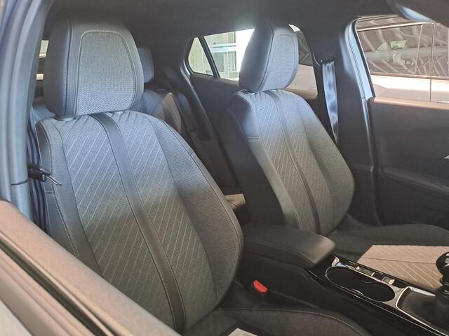 Peugeot 2008 1.2 PureTech 100 Allure