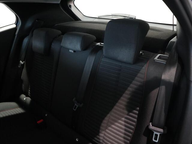 Peugeot 2008 Active NAVIGATIE - HANDGESCHAKELD - HOGE INSTAP