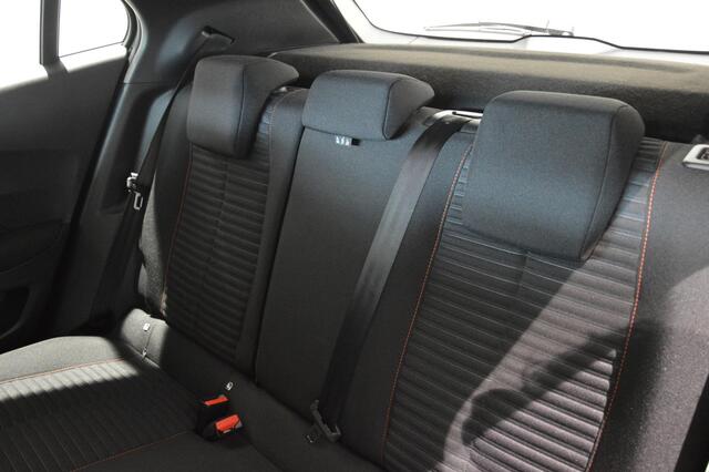 Peugeot 2008 Active Pack - NAVIGATIE - HOGE INSTAP - LED VERLICHTING
