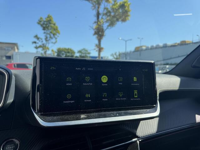 Peugeot 2008 1.2 Hybrid 145 GT Automaat | Camera | Adaptieve Cruise Control | Navigatie | Apple Carplay/Android Auto