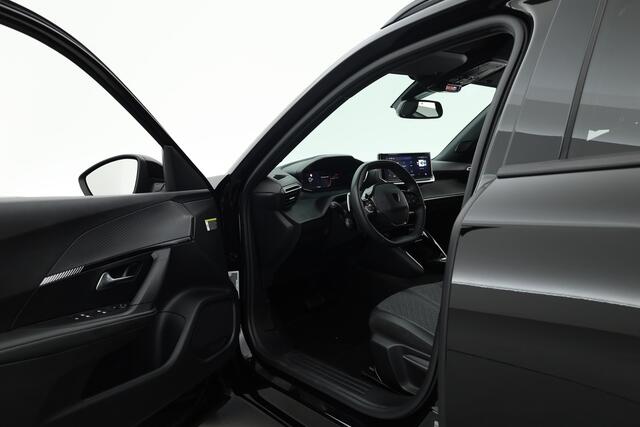 Peugeot 2008 1.2 PureTech 130 Allure | Dig. Cockpit | Trekhaak | Camera | Apple CarPlay & Android Auto | Cruise Control | Navi | 17'' R