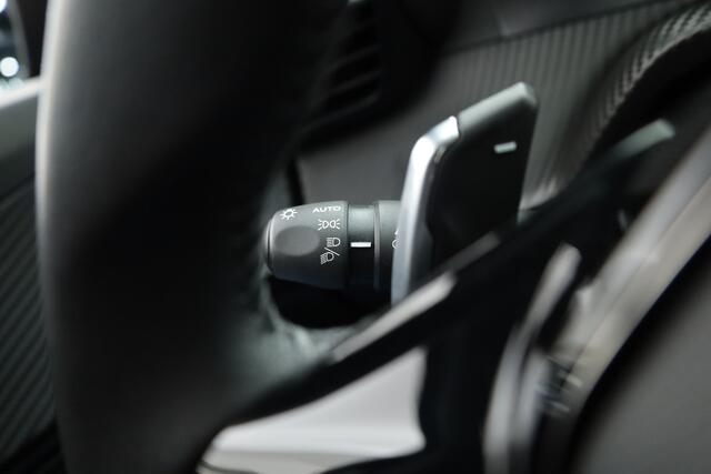 Peugeot 2008 1.2 PureTech 130 Allure | Dig. Cockpit | Trekhaak | Camera | Apple CarPlay & Android Auto | Cruise Control | Navi | 17'' R