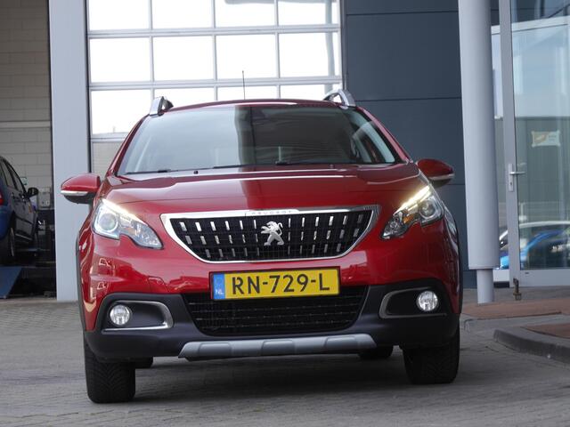 Peugeot 2008 1.2 PureTech Allure | Extra getint glas | Achteruitrijcamera | Climate control | Apple carplay/Android auto | Lage km.stand | Lichtmetalen velgen | Regensensor