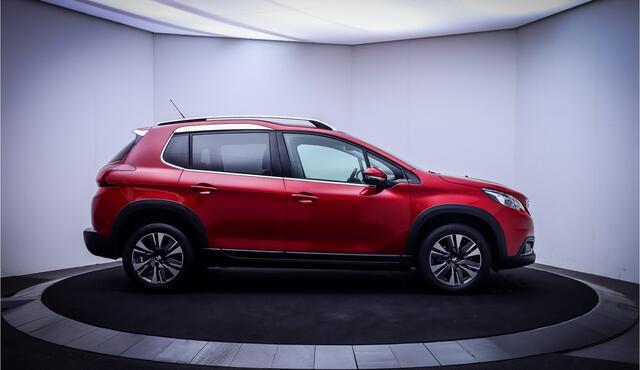 Peugeot 2008 1.2T Aut. ALLURE CAMERA | CARPLAY | CLIMA | CRUISE | NAVI | PDC | LMV