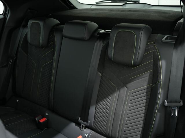 Peugeot 2008 1.2 HYBRID 145PK GT E-DCS6 | Cruise Adaptief | Camera | Privacy Glass