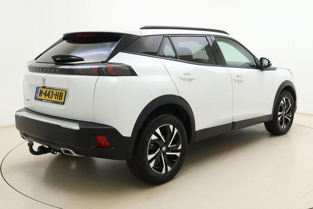 Peugeot 2008 1.2 PureTech Allure Pack | 130PK | Uniek Lage KM-stand | Trekhaak | Navigatie | Parkeercamera Achter | DAB+ | Cruise Control | Climate Control |