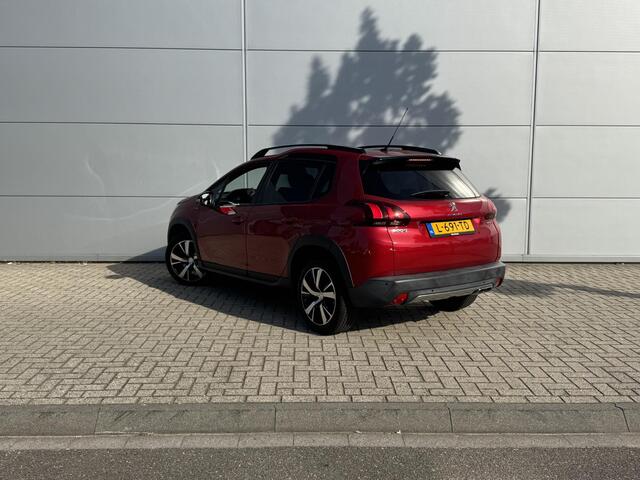Peugeot 2008 1.2 PureTech GT-line | Panoramadak | Stoelverwarming | Camera | Apple Carplay/Android Auto