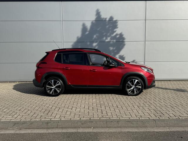 Peugeot 2008 1.2 PureTech GT-line | Panoramadak | Stoelverwarming | Camera | Apple Carplay/Android Auto