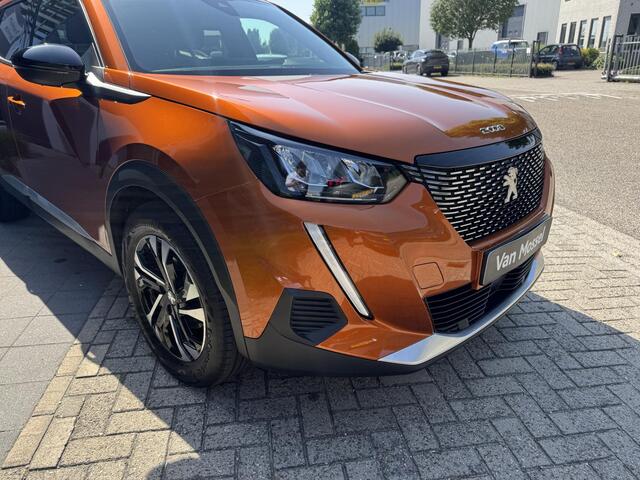 Peugeot 2008 PureTech 100 Allure Pack l Trekhaak l Navigatie