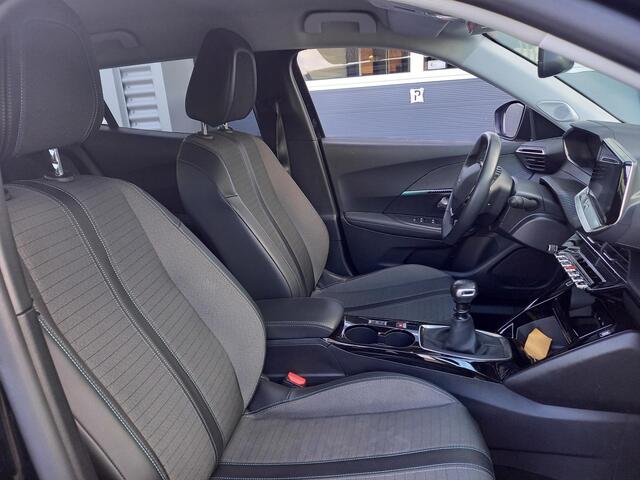 Peugeot 2008 1.2 PureTech Allure Pack - CAMERA - KEYLESS - CARPLAY / ANDROID - LED - NL AUTO - DISTRIEM IS NIEUW -