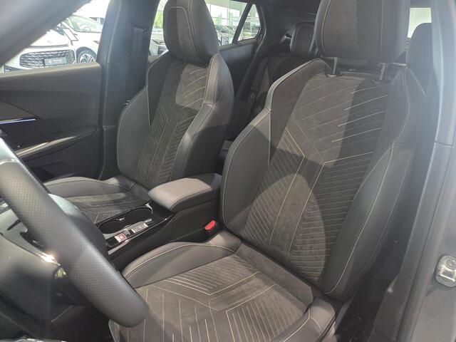 Peugeot 2008 1.2 Hybrid 136 GT | Schuif-kanteldak | Alcantara bekleding | Massagestoelen | Direct Leverbaar |