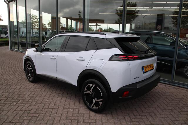 Peugeot 2008 1.2 PureTech 100 Allure Airco Carplay Rondom sensoren Nieuwstaat 15.768km
