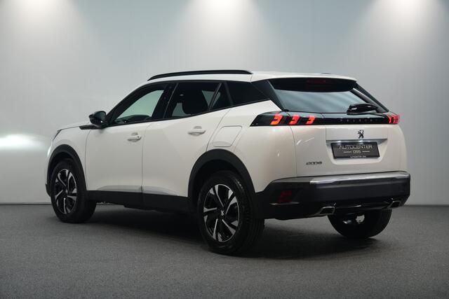 Peugeot 2008 1.2 PureTech Allure 130 PK Automaat ? NAVI ? CRUISE ? AUT. AIRCO ? 17 INCH ? HOGE INSTAP