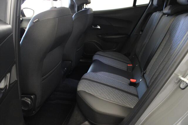 Peugeot 2008 1.2 PureTech 130 Allure |Stoelverw.|Camera|Navi|