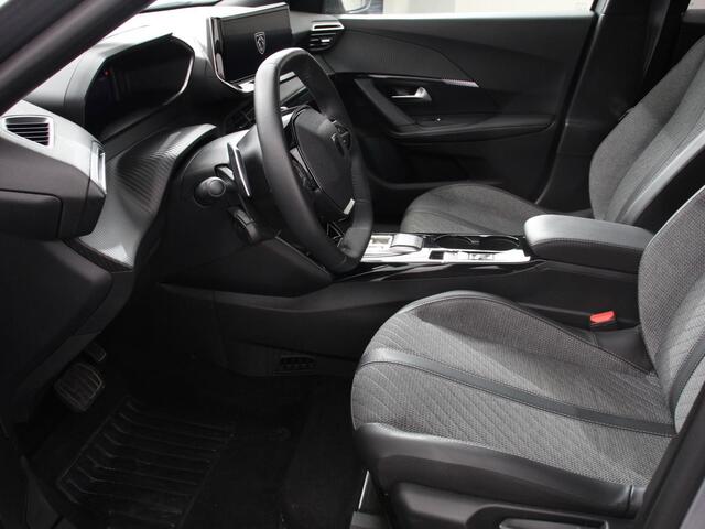 Peugeot 2008 1.2 Hybrid 145 pk Automaat Allure Navigatie Apple Carplay/Android Auto Climate Control Dab Led Parkeer sensoren Cruise Control
