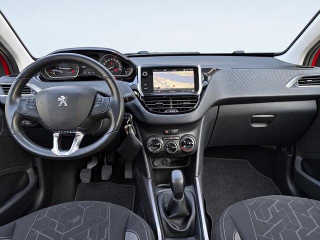 Peugeot 2008 Blue Lion 1.2 Turbo 110pk | PANODAK | VERHOOGDE INSTAP | NAVI | PARKEERSENSOR | APPLE CARPLAY / ANDROID AUTO | DAB+ | ISOFIX |