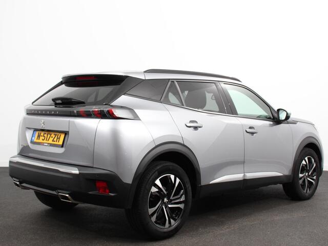 Peugeot 2008 1.2 PureTech Allure Navigatie Cruise control Lichtmetalen velgen Climate control Parkeersensor achter Apple Carplay/ Android auto Camera