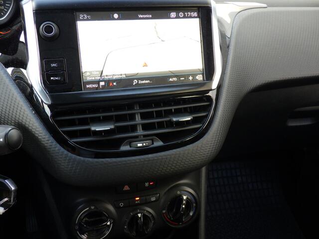 Peugeot 2008 1.2 Blue Lion, Panodak, Airco, Cruise, NL/NAP!