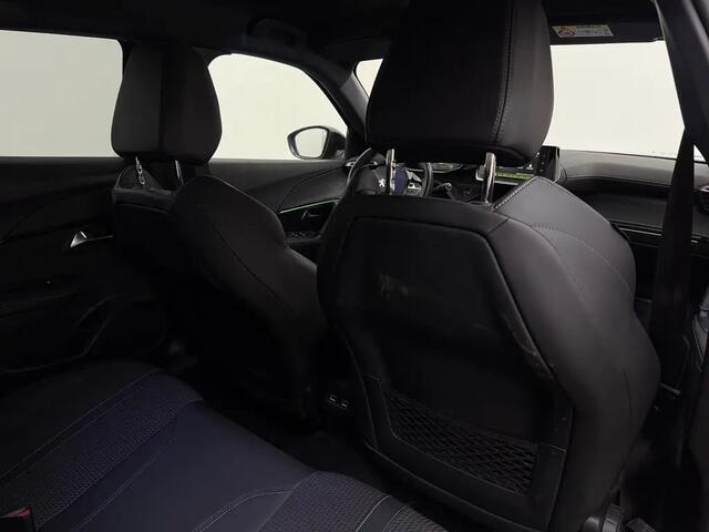 Peugeot 2008 1.2 PureTech GT-Line Gratis Afleverpakket! | Voorstoelen Verwarmd |