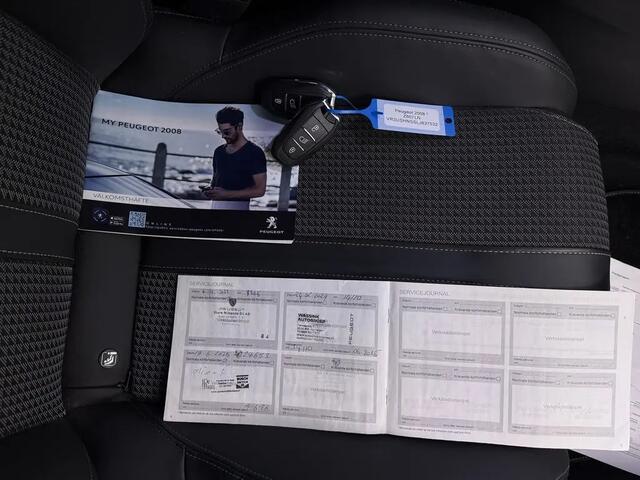 Peugeot 2008 1.2 PureTech GT-Line Gratis Afleverpakket! | Voorstoelen Verwarmd |