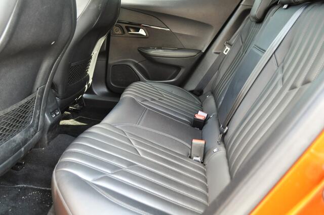 Peugeot 2008 1.2 GT Pck Aut schd leer elekstoel mass focal
