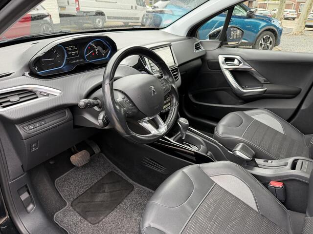 Peugeot 2008 1.2 Allure 110PK Vol Automaat, Cruise control, Panorama dak, Lichtmetaal, Dakrails, Parkeersensoren, Navigatie, half Leder