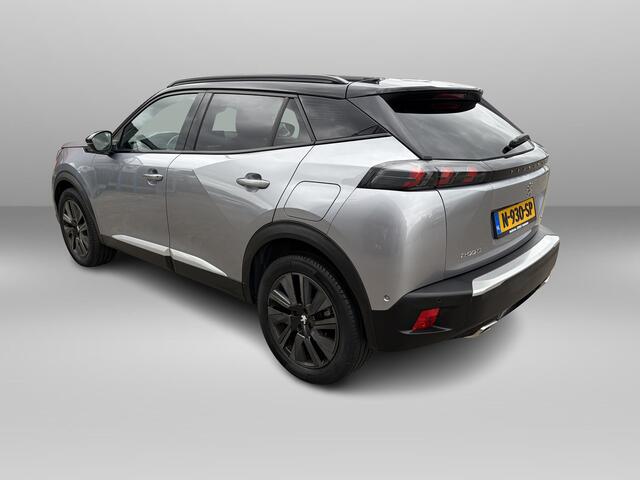 Peugeot 2008 1.2 GT Pack Automaat | Stoelverwarming | 3D dashboard | Camera | Navi