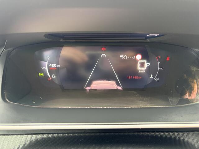 Peugeot 2008 1.2 GT Pack Automaat | Stoelverwarming | 3D dashboard | Camera | Navi
