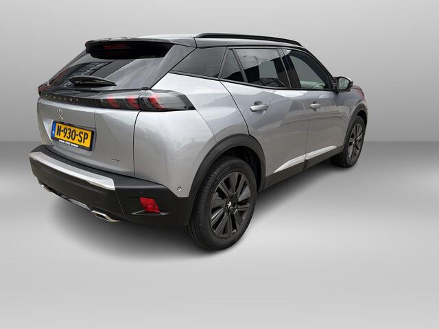 Peugeot 2008 1.2 GT Pack Automaat | Stoelverwarming | 3D dashboard | Camera | Navi