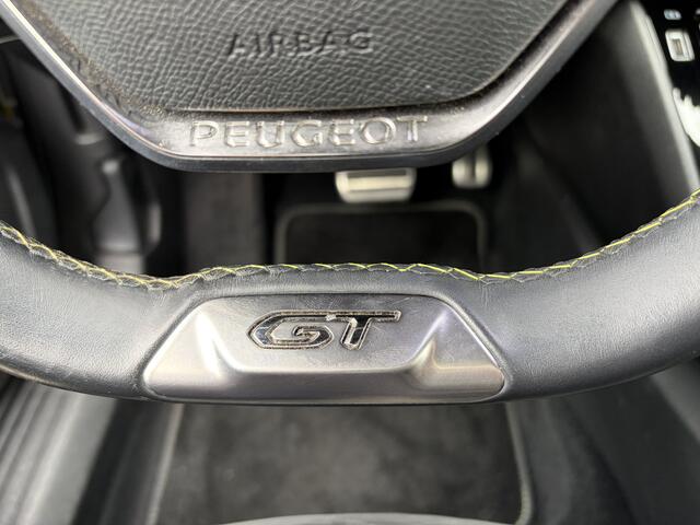 Peugeot 2008 1.2 GT Pack Automaat | Stoelverwarming | 3D dashboard | Camera | Navi