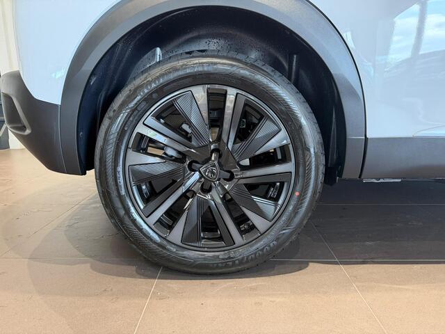 Peugeot 2008 1.2 Hybrid 136 GT