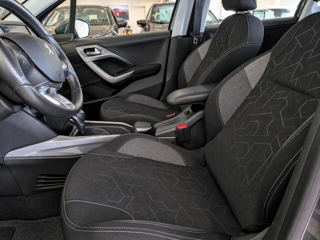 Peugeot 2008 1.2 PureTech Active Automaat Airco, Cruise Control, Stuurbekrachtiging