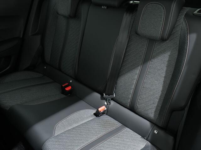 Peugeot 2008 1.2 TURBO 130PK ALLURE | Trekhaak | Pack Drive Assist Plus