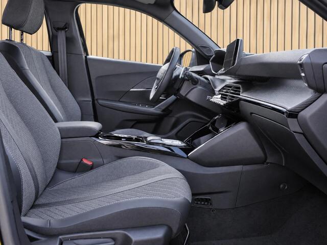 Peugeot 2008 1.2 Hybrid 145 Allure | Navi / Camera / Climate